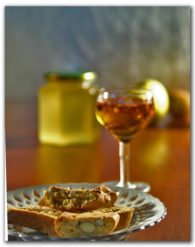 Cantucci biscuits and vin santo